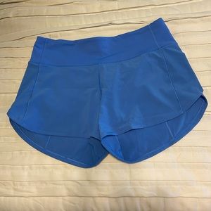 Lululemon Speed up 4’ inseam mid rise shorts